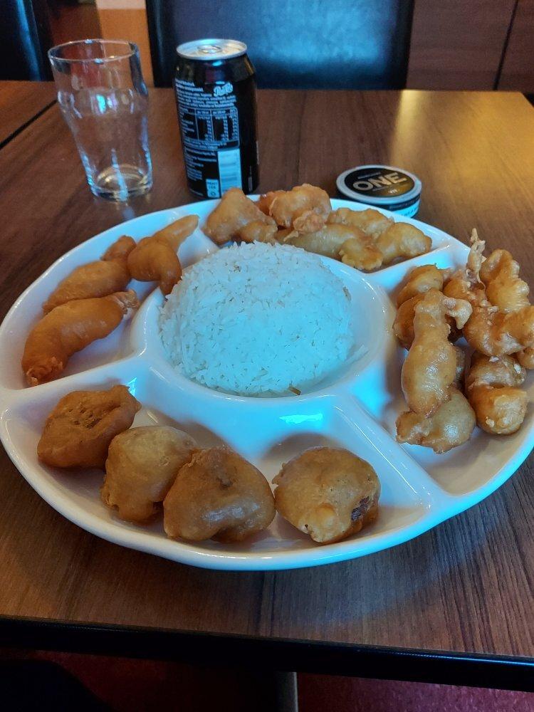 June Hin Kina Restaurang & Pizza