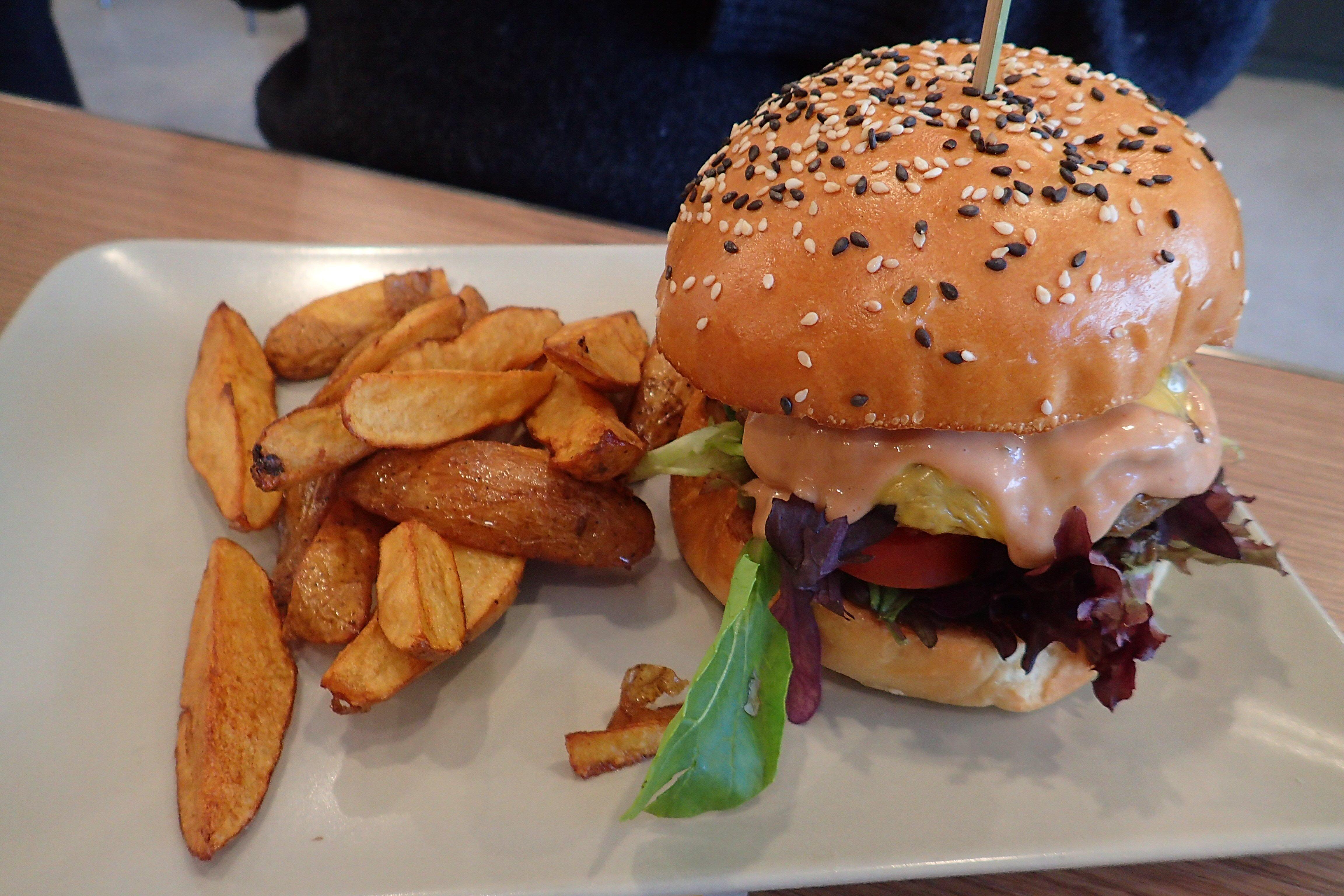 Raw & Wild Market Cafe