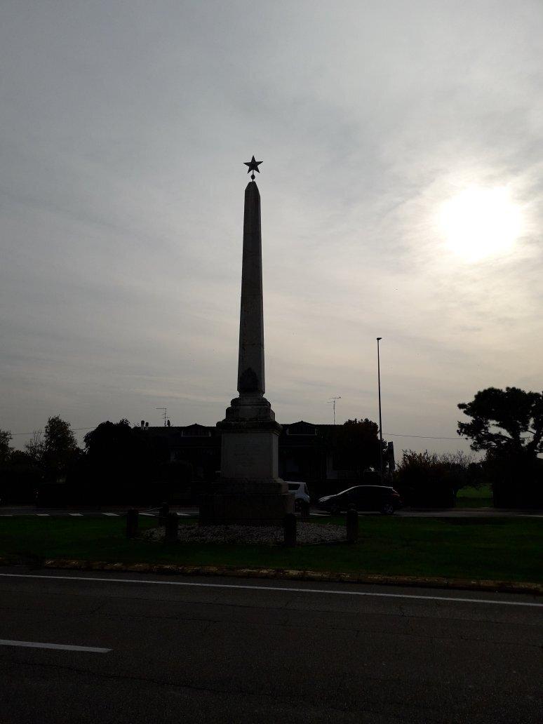 Obelisco Del Quadrato