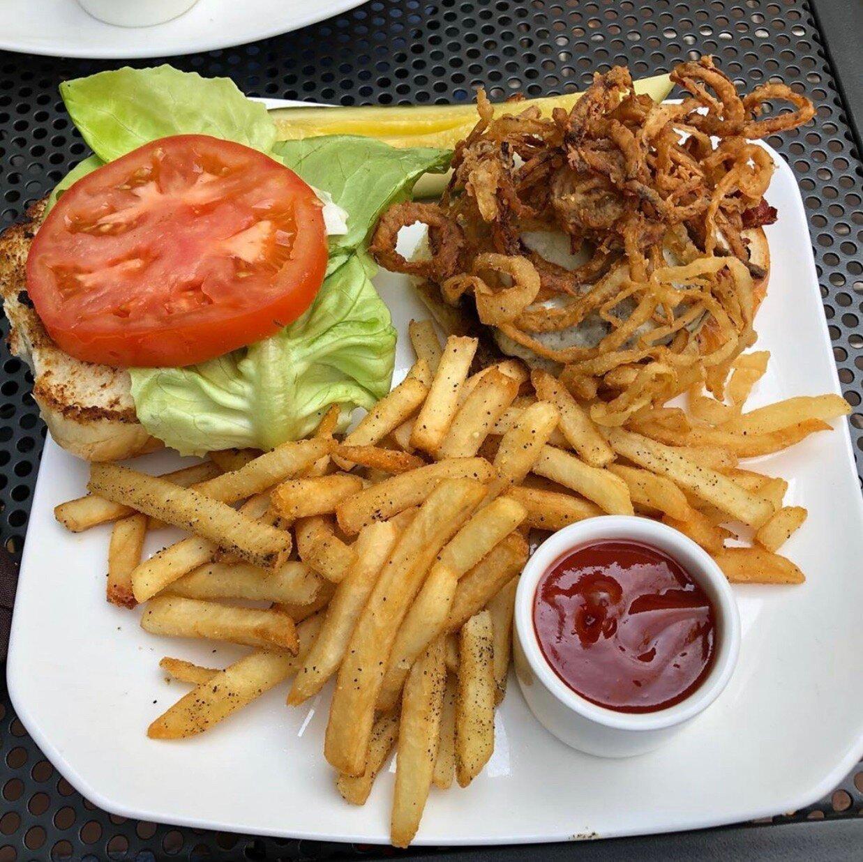 Photo by TessaAndHerThoughts