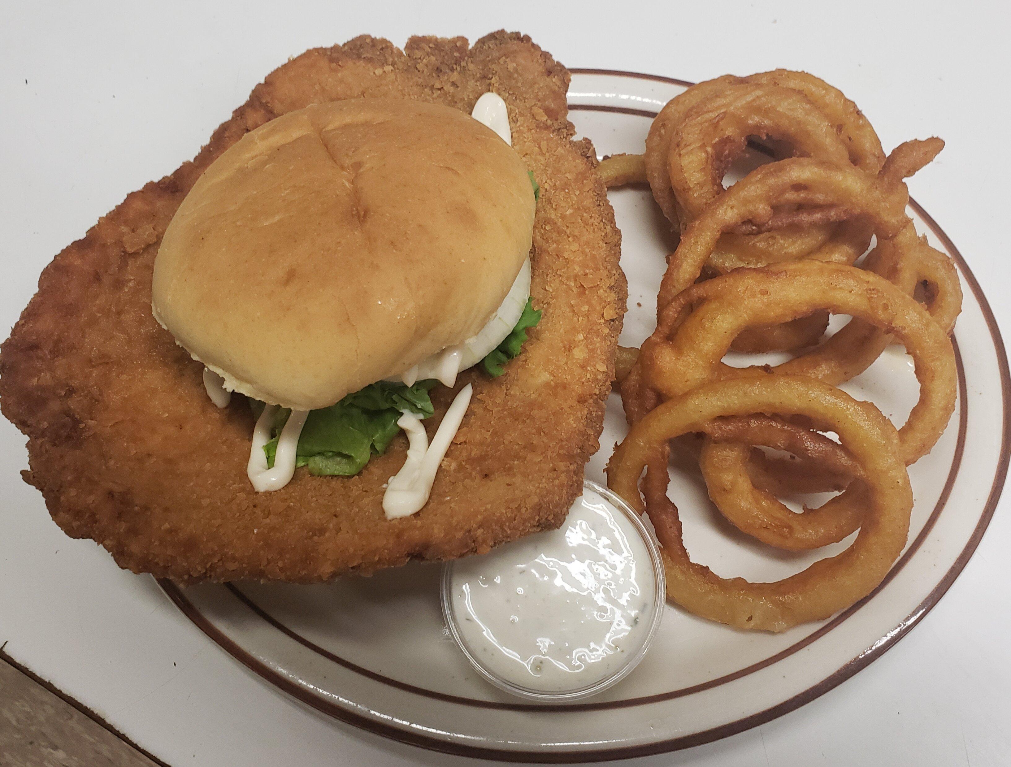 92 Roadhouse Bar & Grill