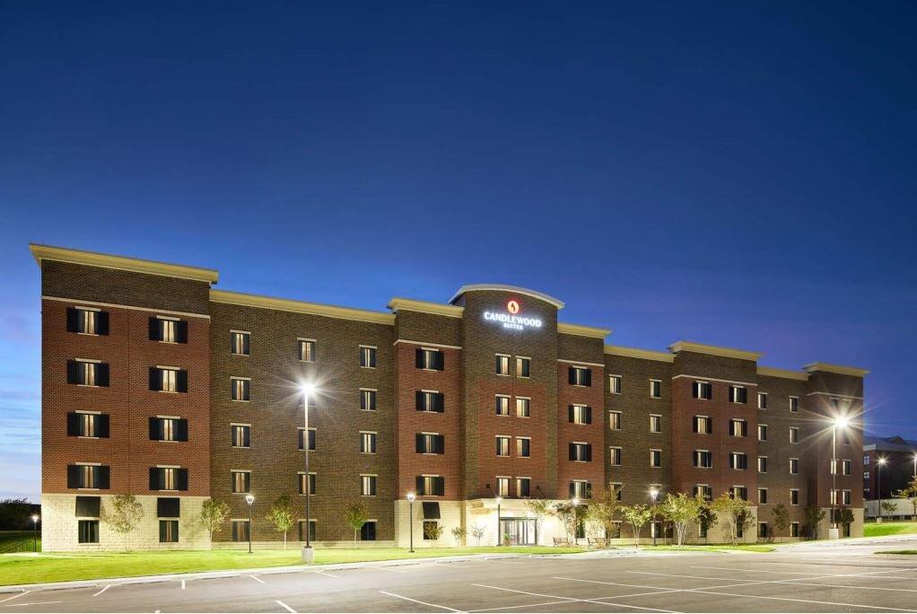 Candlewood Suites Building 10046