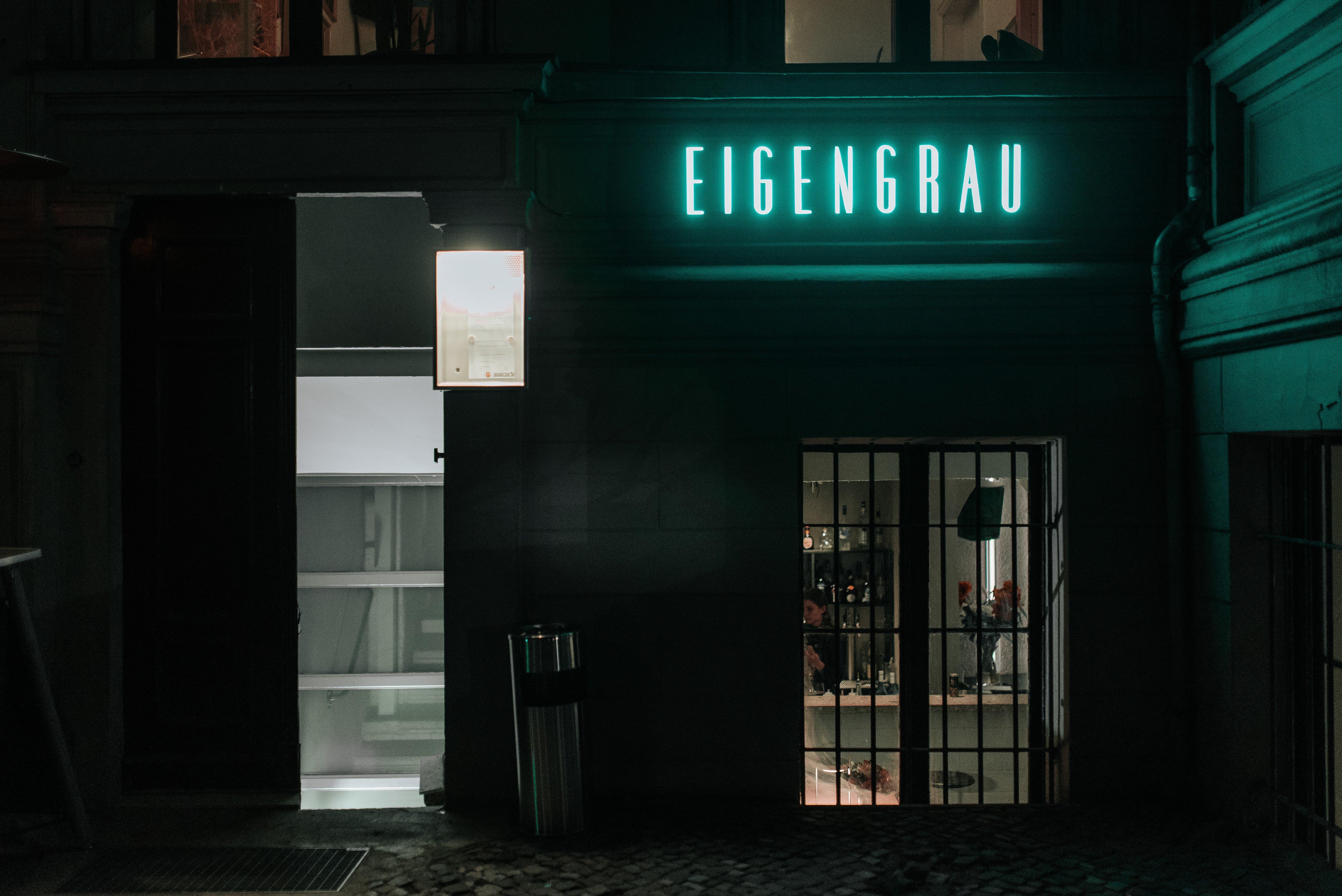 EIGENGRAU