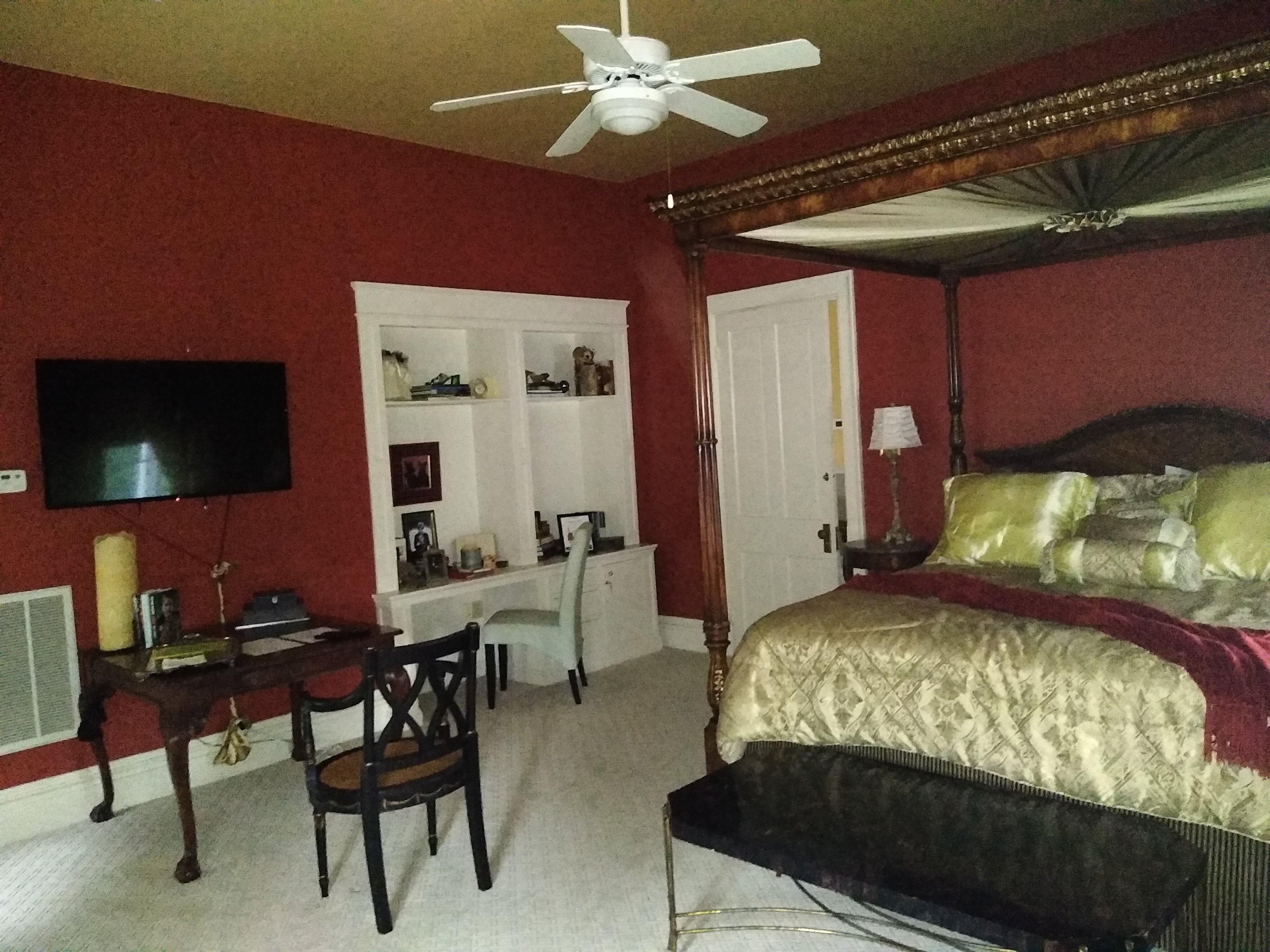 The Pillars in Natchez Bed & Breakfast