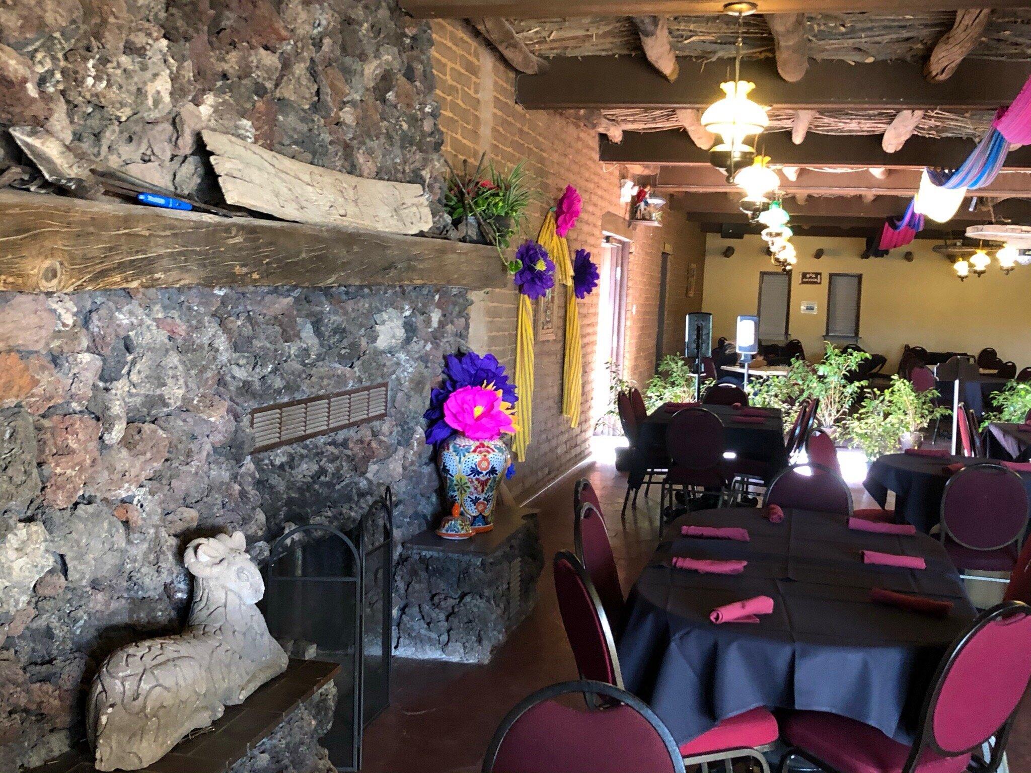 Pistoleros del Adobe Cantina & Grill