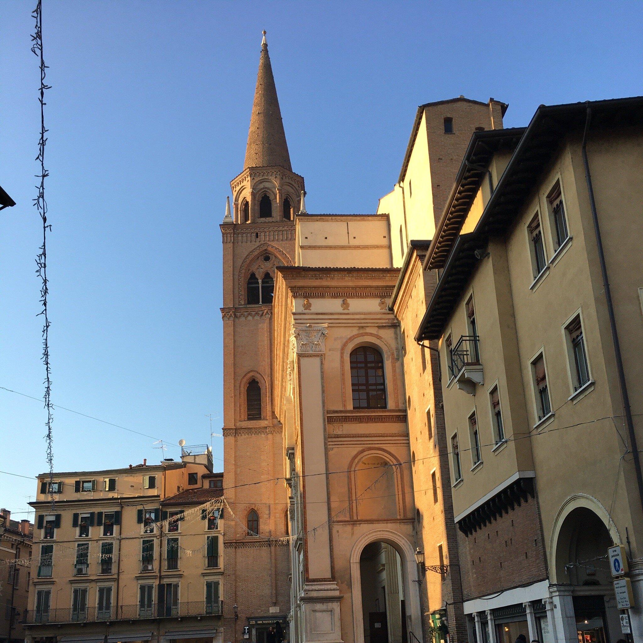 Sottoportico dei lattonai