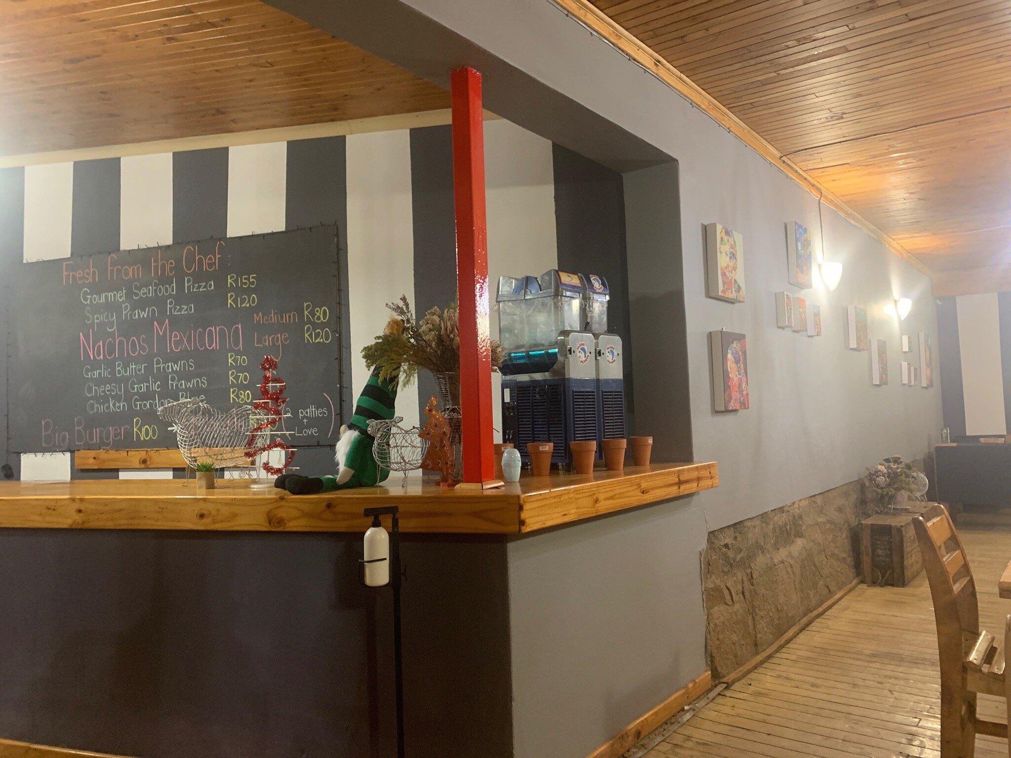 Allards Bistro Restaurant & Pizzeria