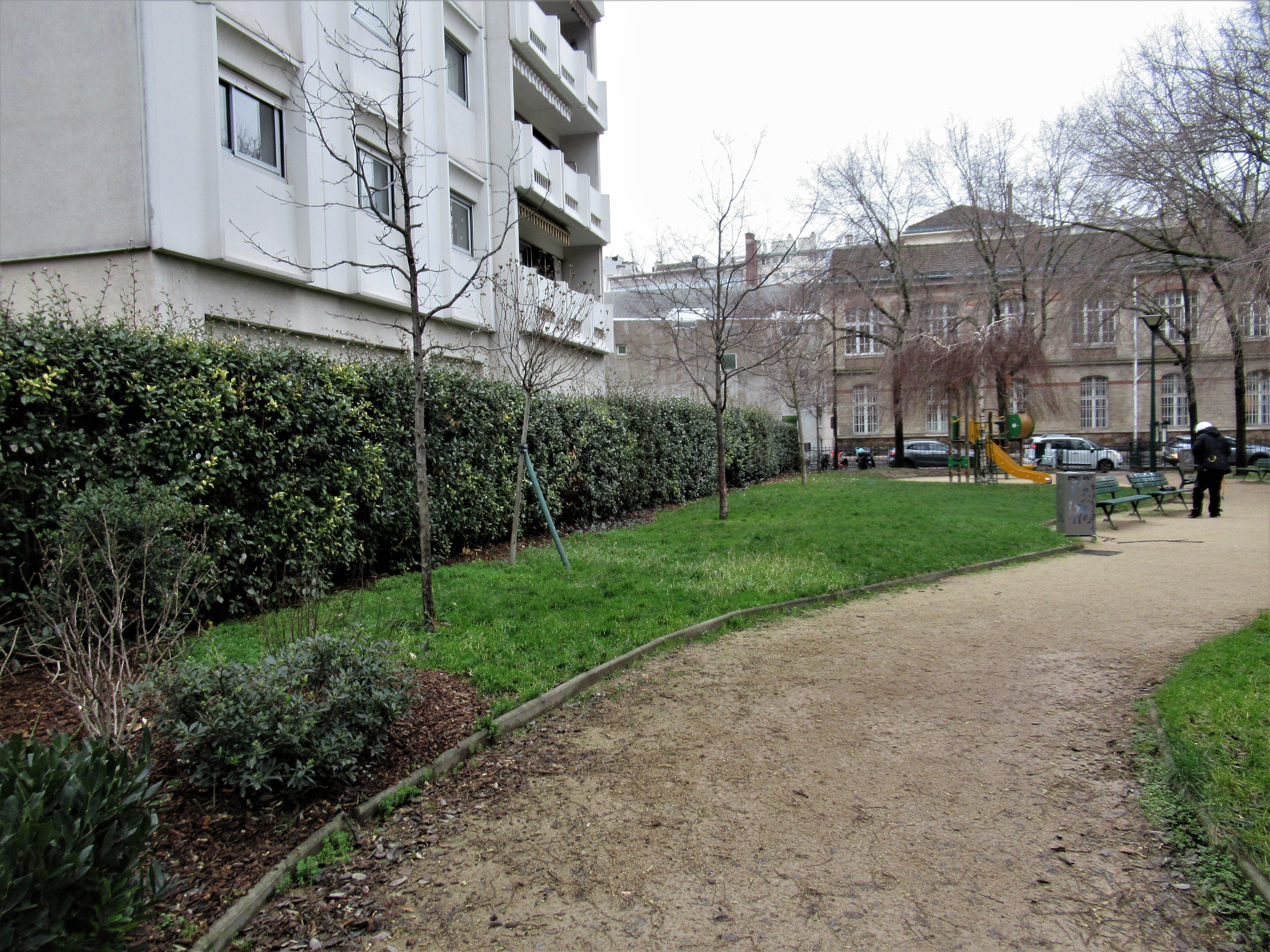 Square Emily Dickinson