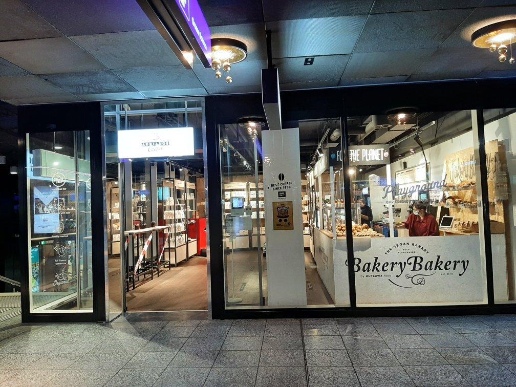 Adrianos Coffee & Playground