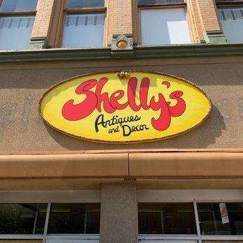 Shelly's Antiques and Decor