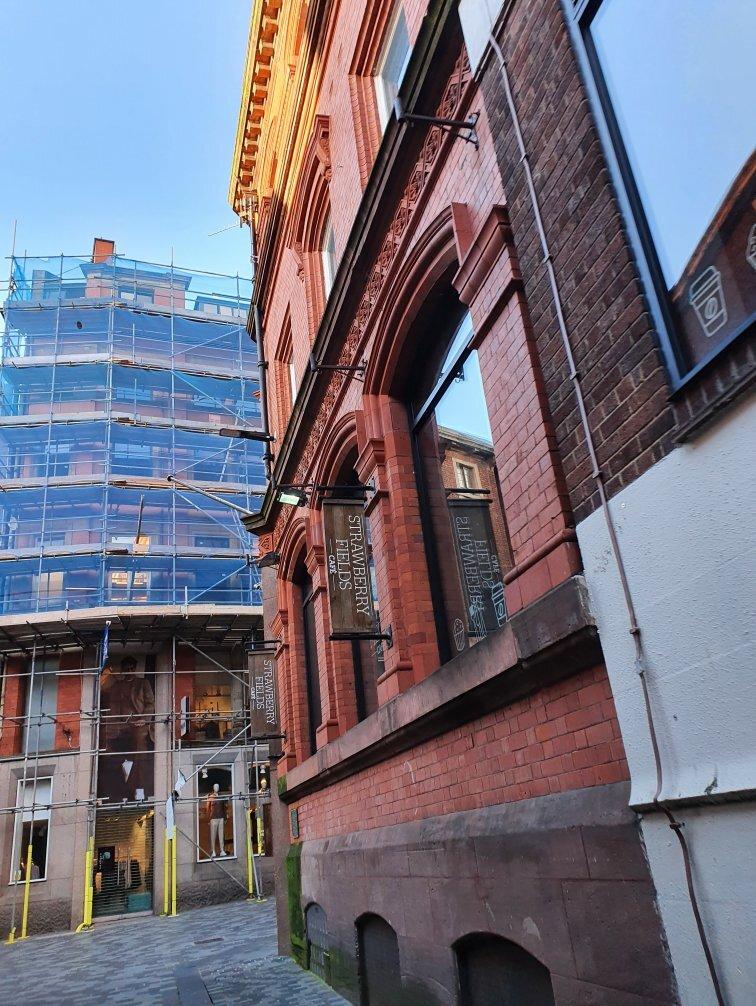 Strawberry Fields Café