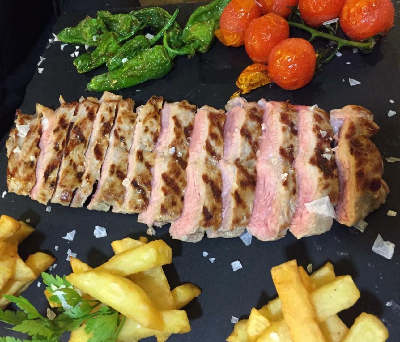 Restaurante & Tapas El Sella