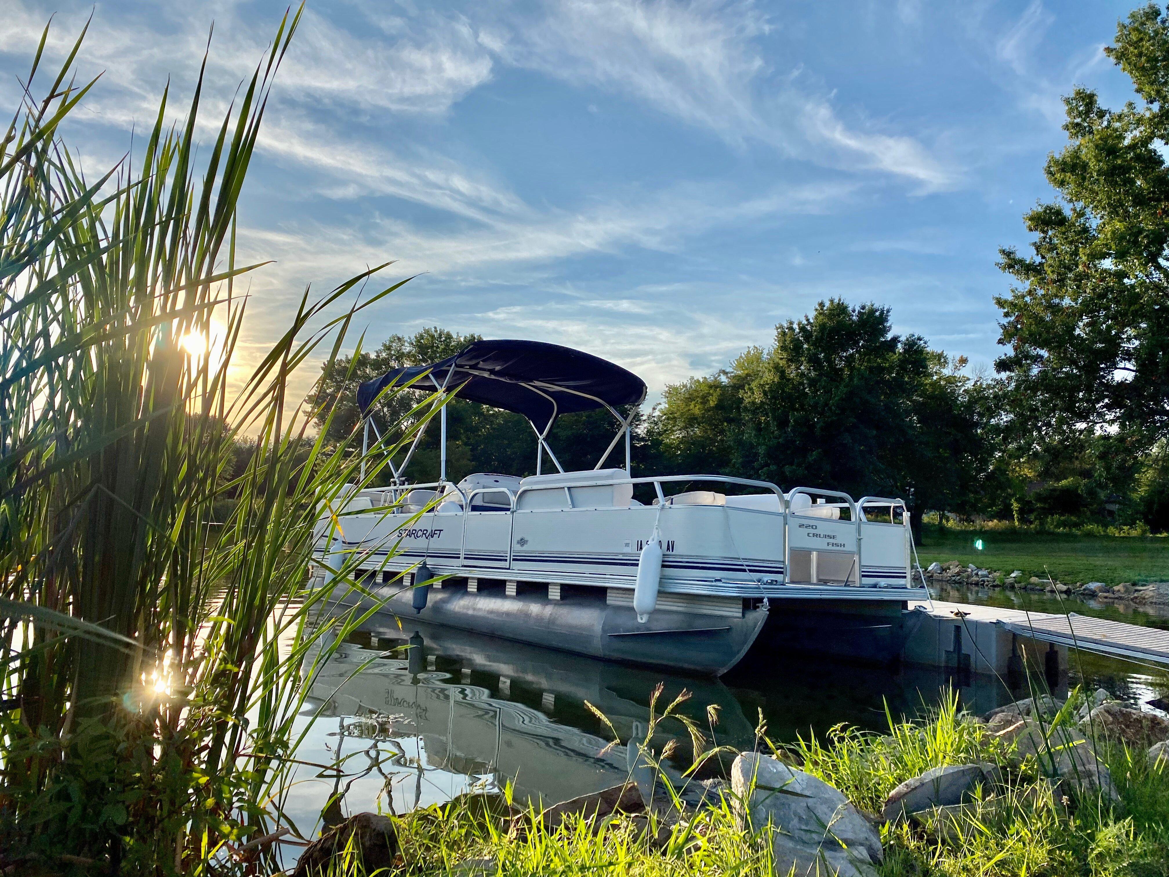 Easter Lake Boat Rental