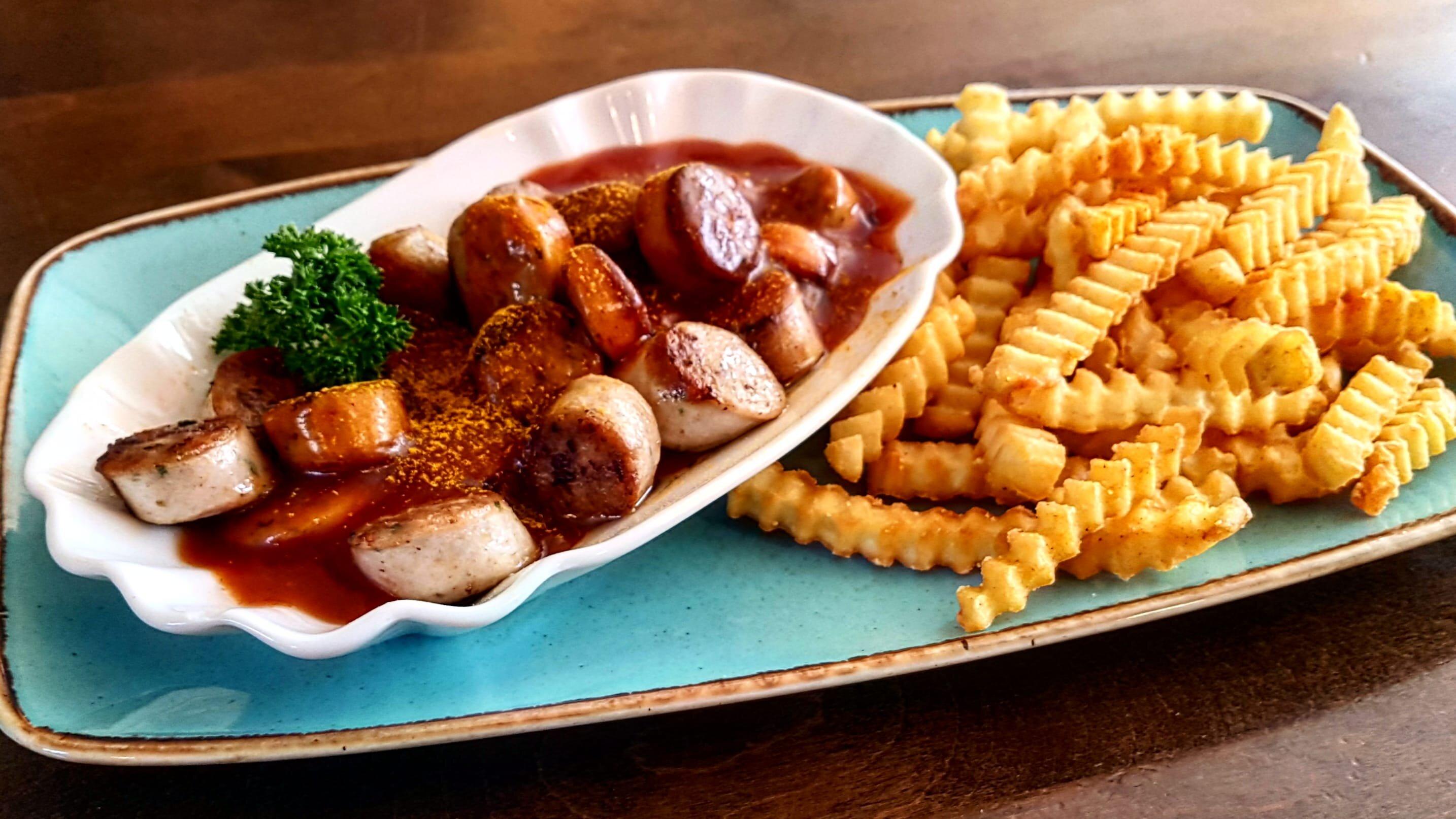 Bistro Madeleine & La Cabaña Cantina