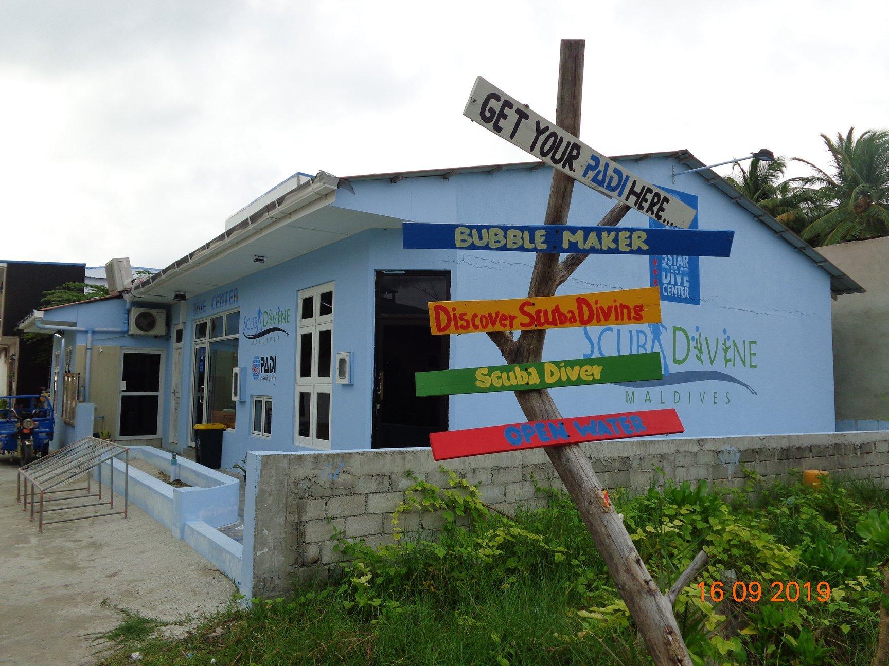 Scuba Divine Maldives - Dhiffushi