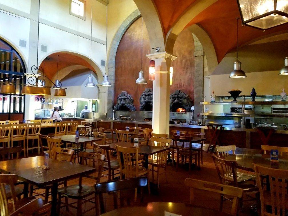 Via Napoli Ristorante e Pizzeria