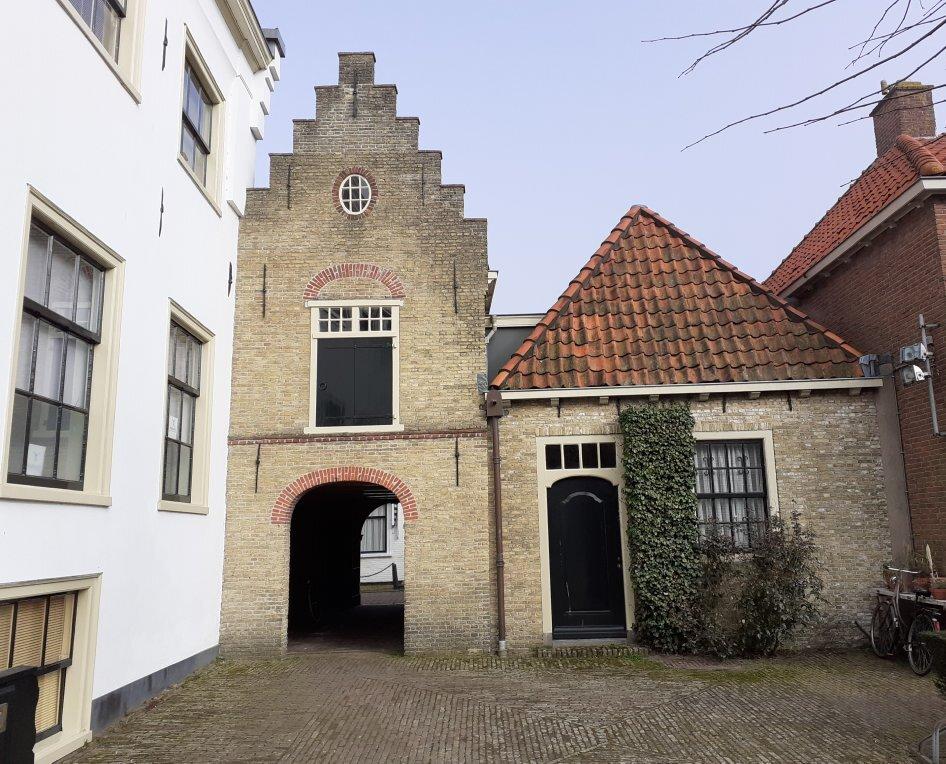 Poortgebouw Weeshuis Medemblik (1785)