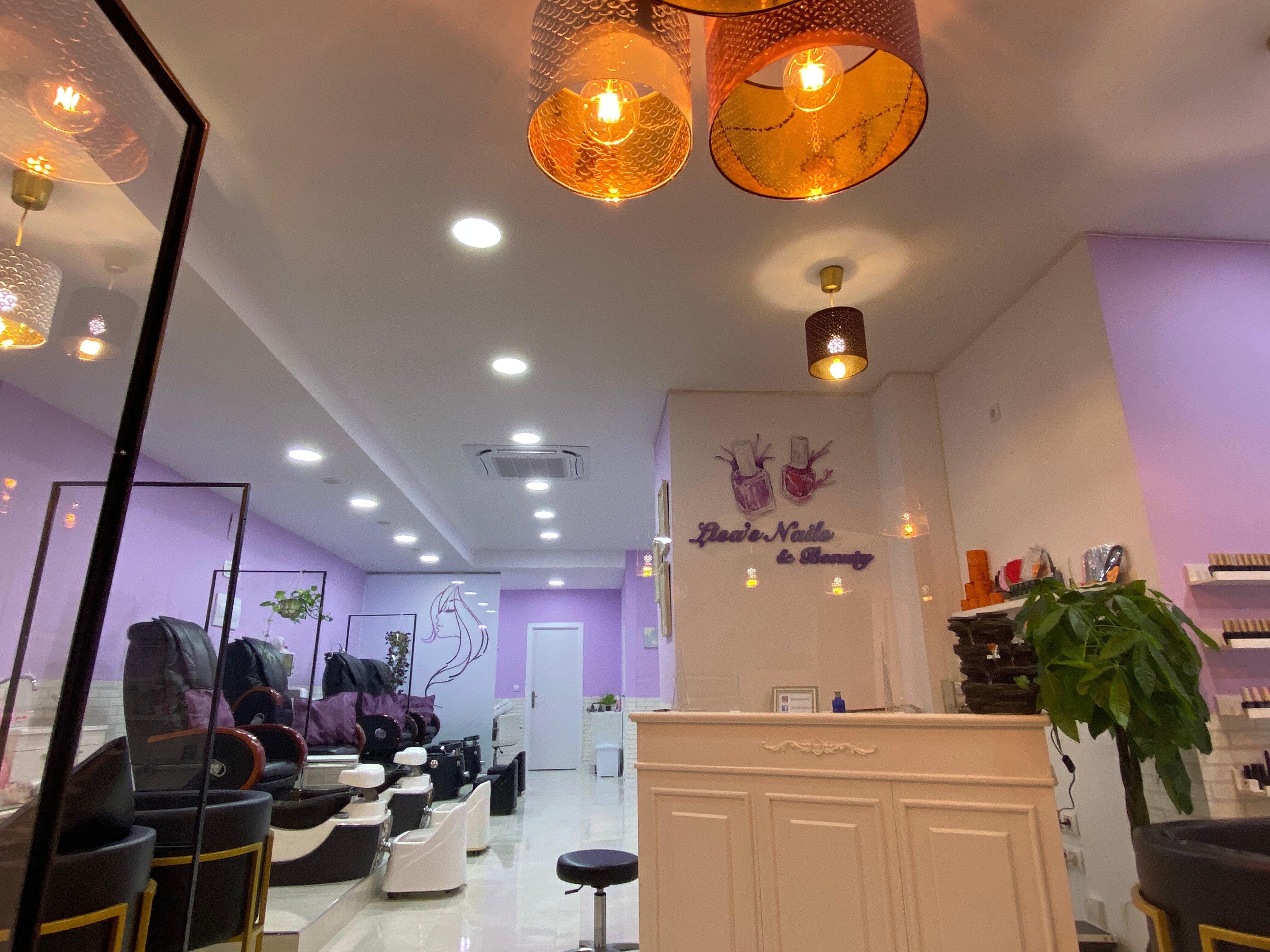 Lisa's Nails & Beauty