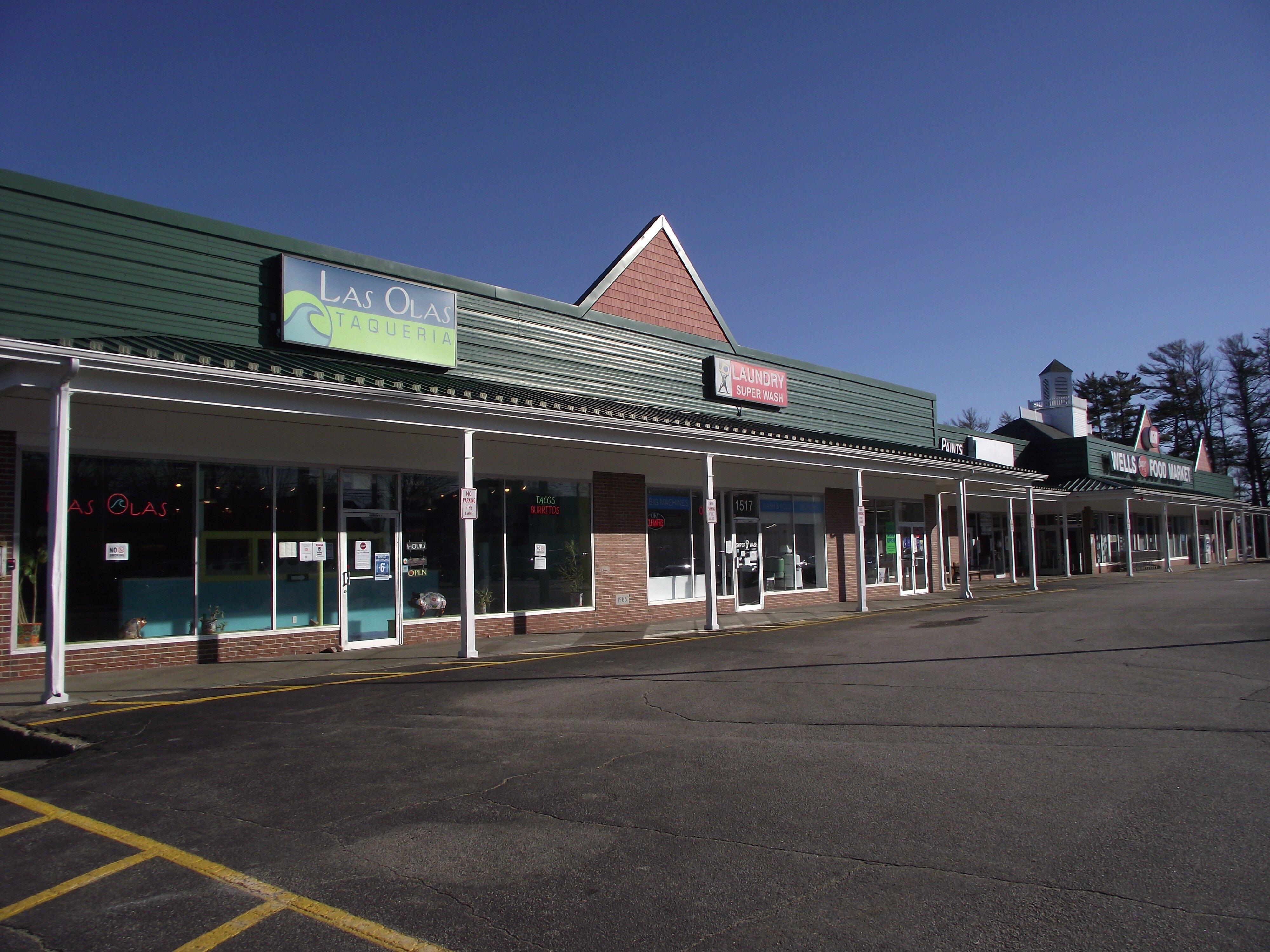 Wells Corner Shopping Center