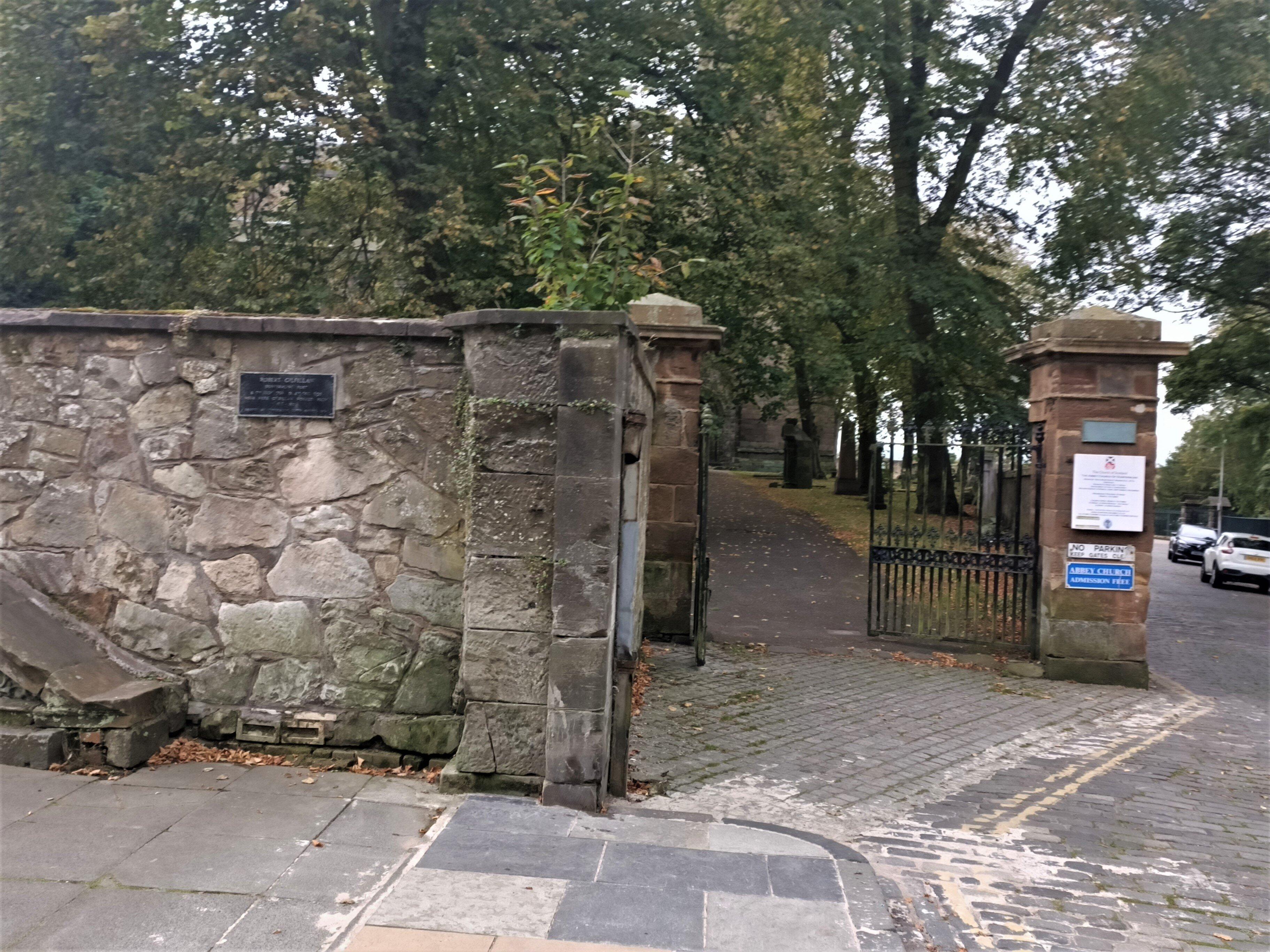 Robert Gilfillan Plaque