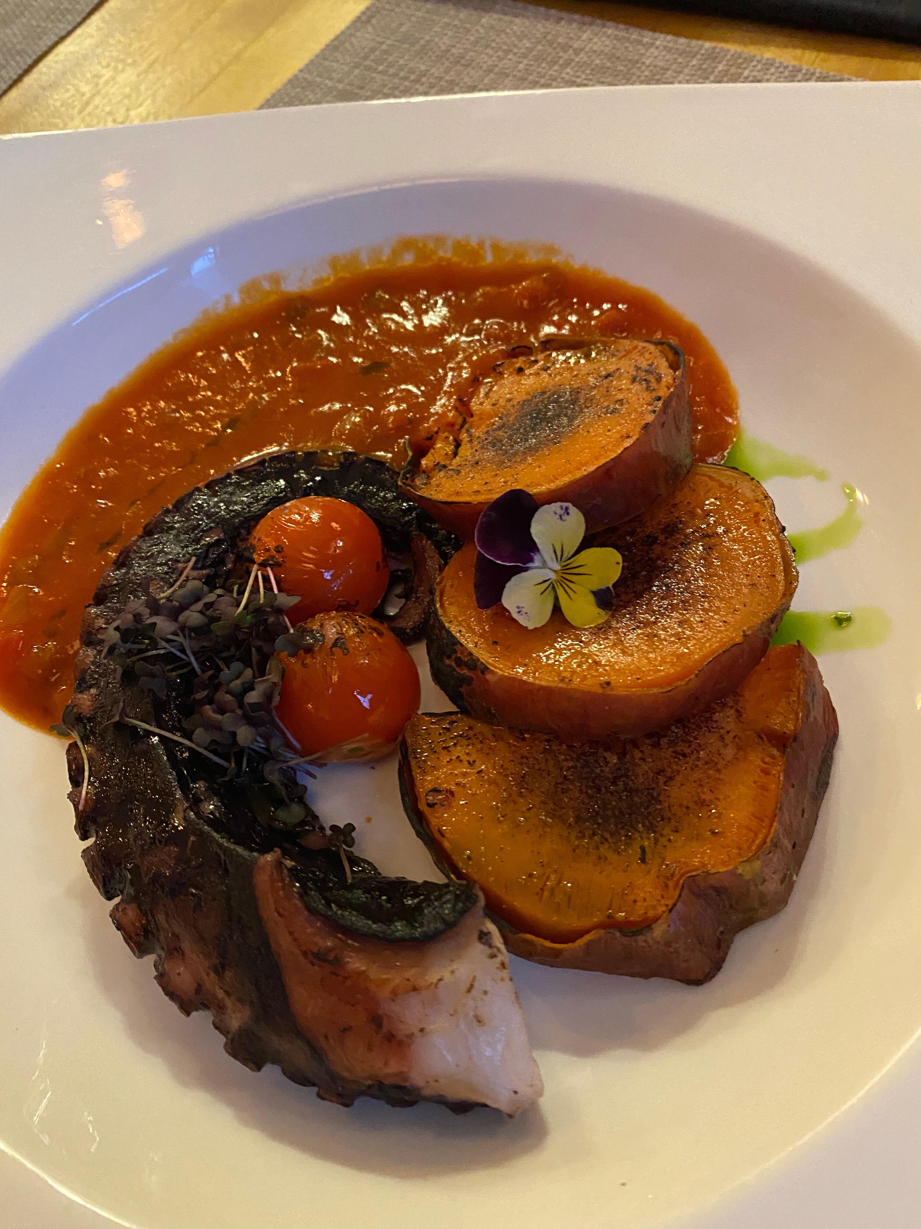 Beauty Bar & Kitchen