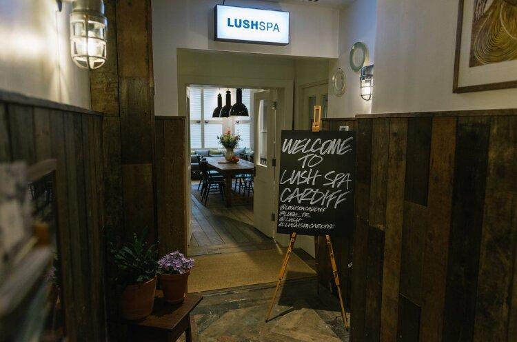 Lush Spa