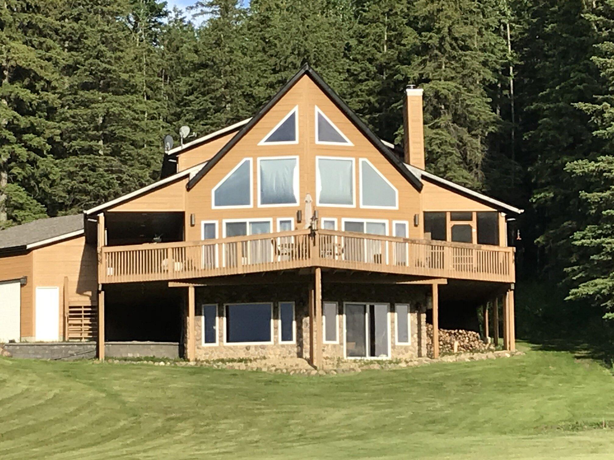 Tawatinaw Valley Retreat Bed & Breakfast