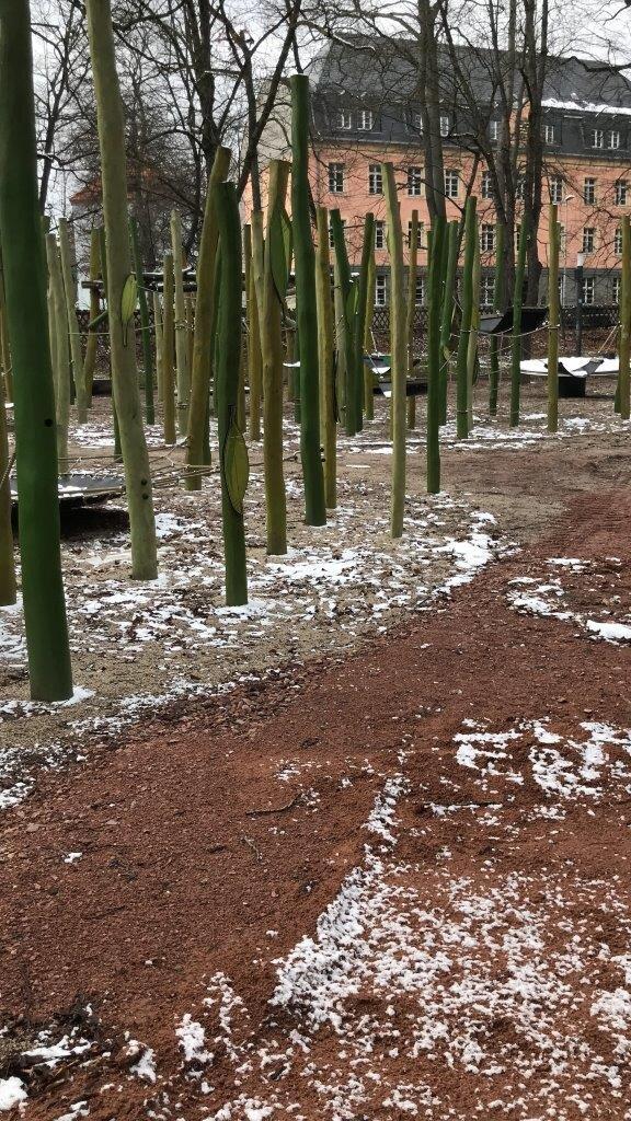 Youth playground at the Schwanenteich