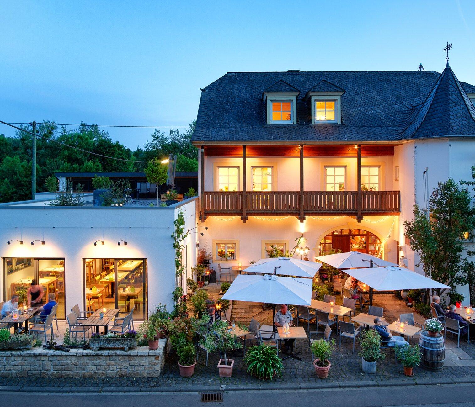 Johannishof Wein-Cafe & Gastehaus