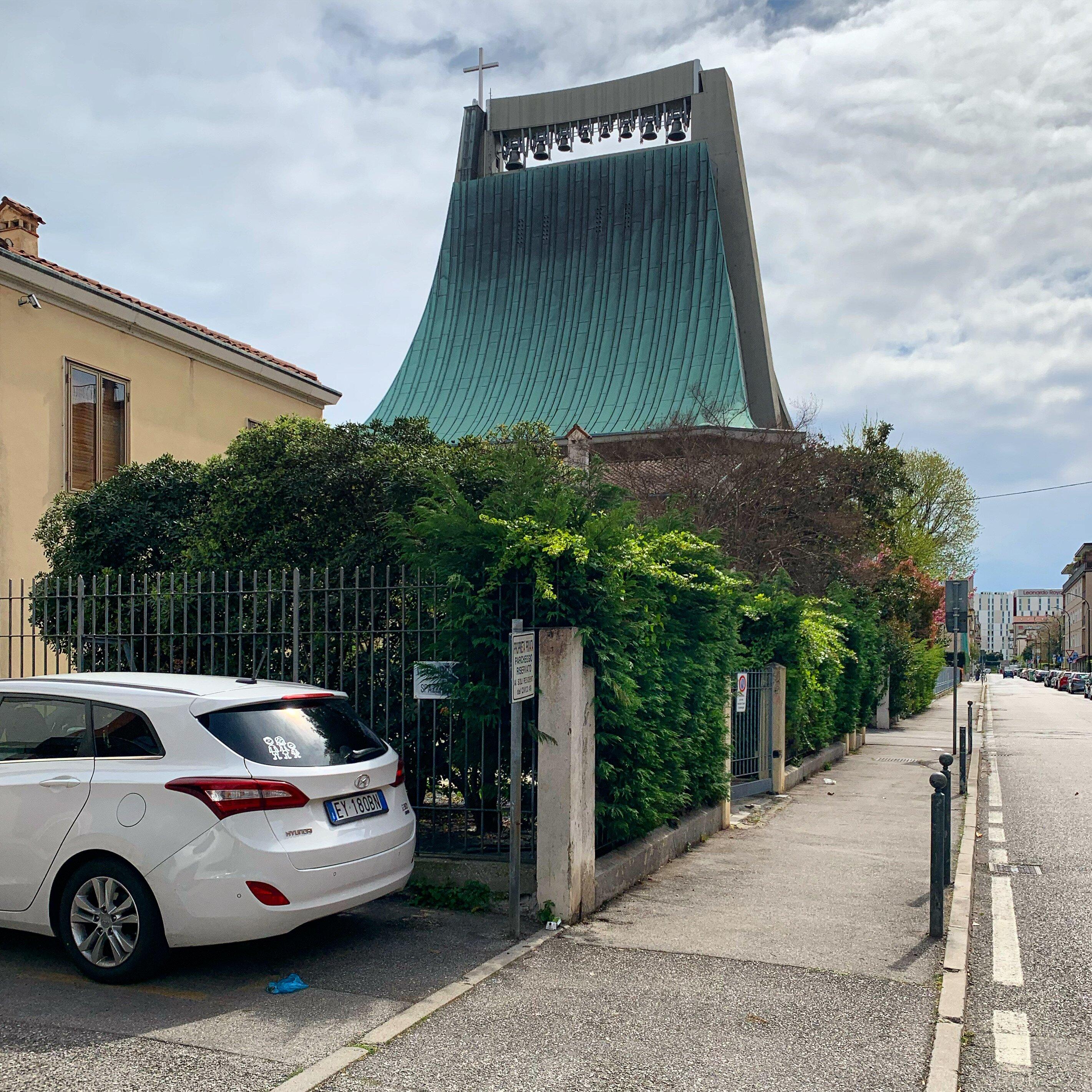 Parrocchia del "Sacro Cuore di Gesu Re della Gloria"