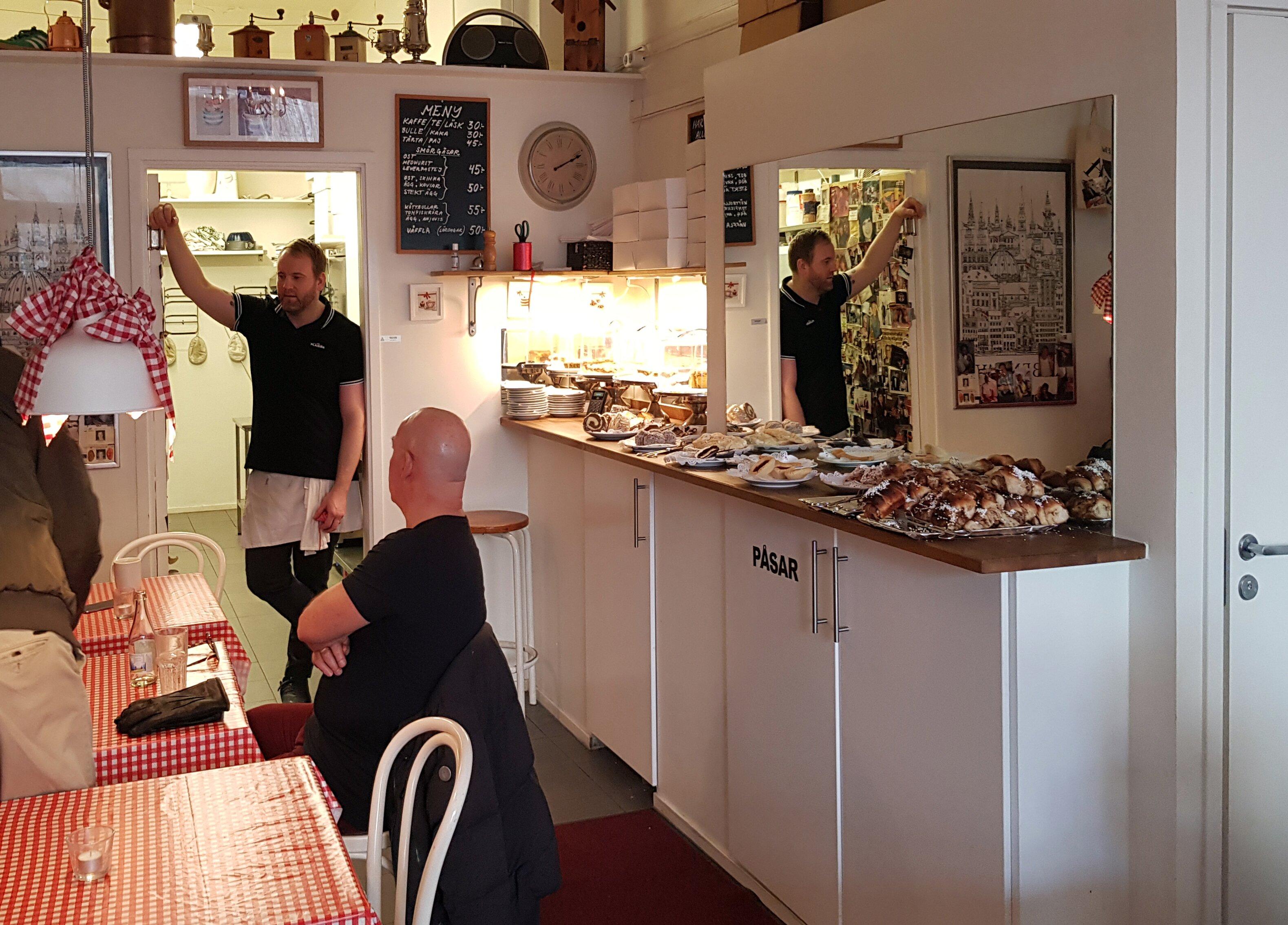 Lisas Grabb Café & Hembageri