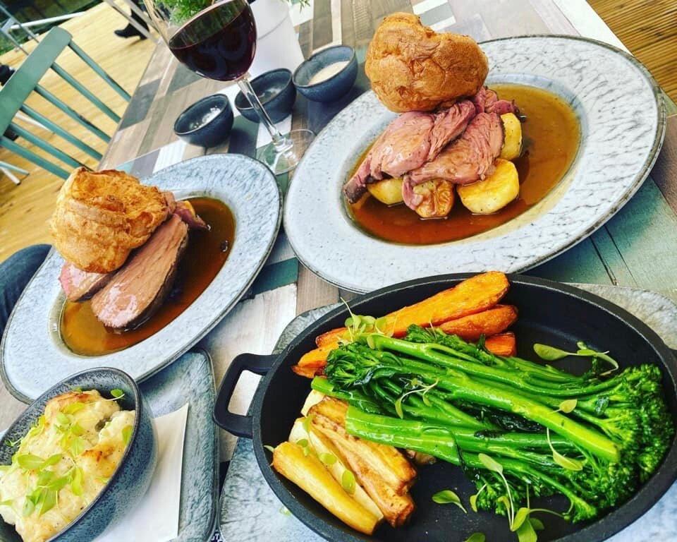 The Oak Bar & Terrace