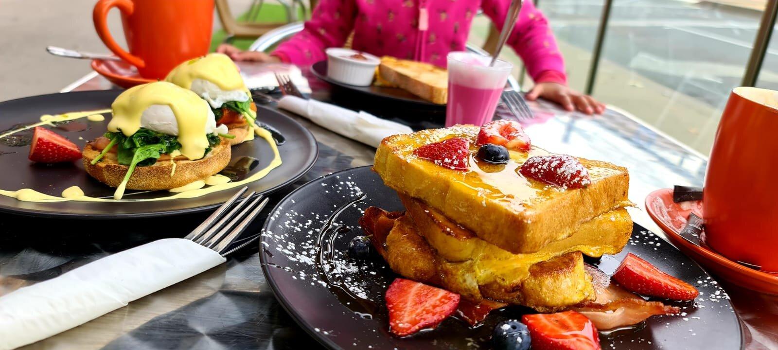 Crazy Cow Cafe & Dessert Bar