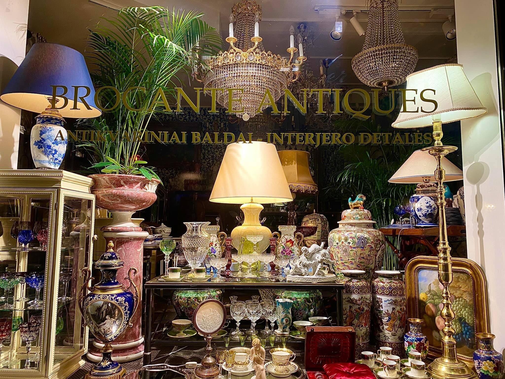 Brocante Antiques