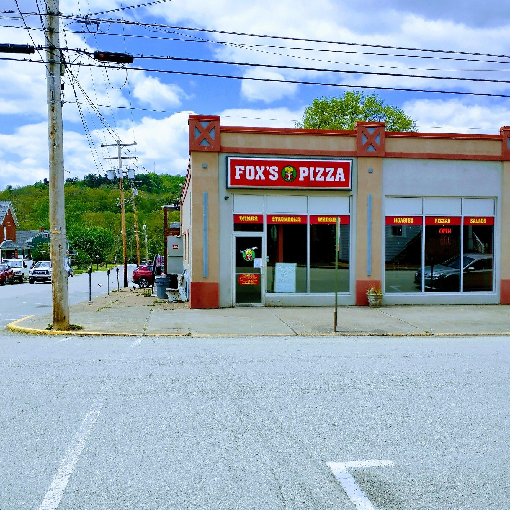 Fox's Pizza Den