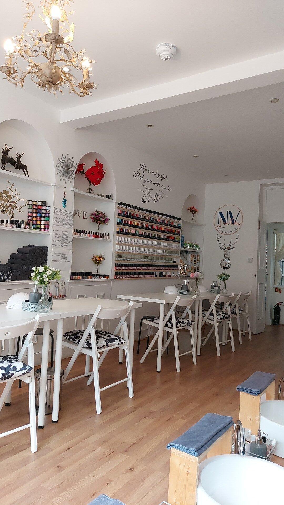 London Top Nails & Beauty