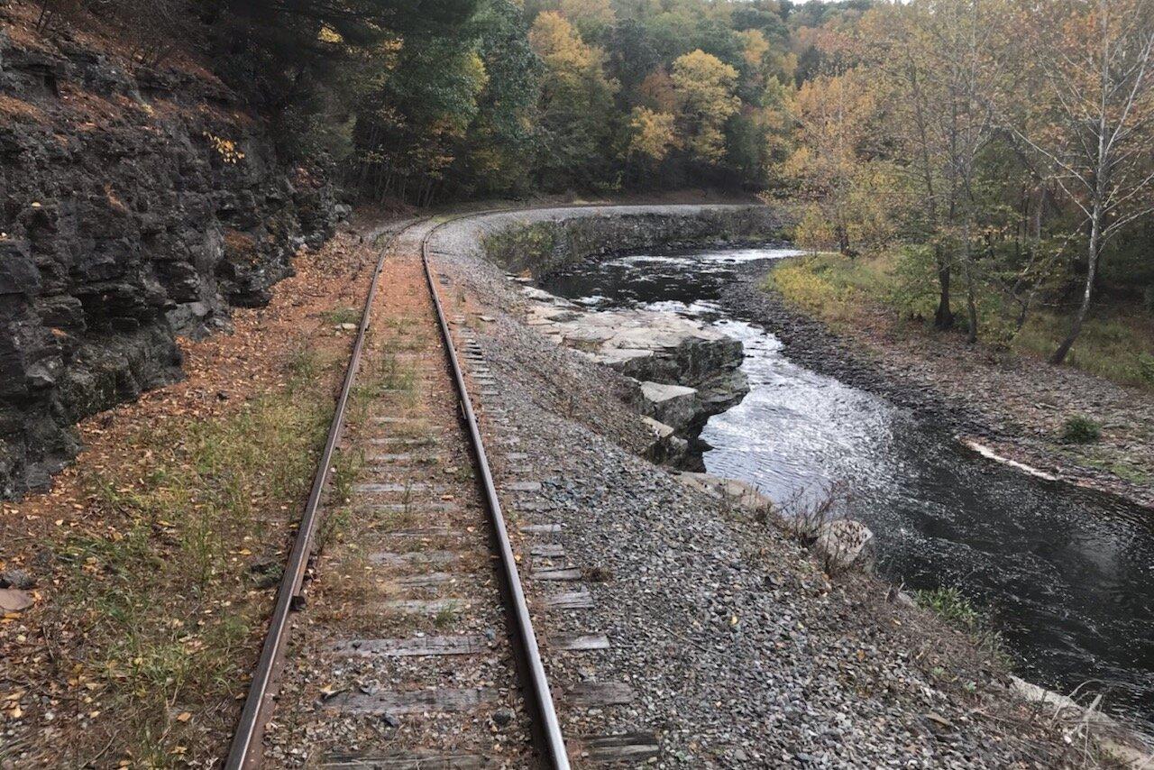 Soarin Eagle Rail Tours