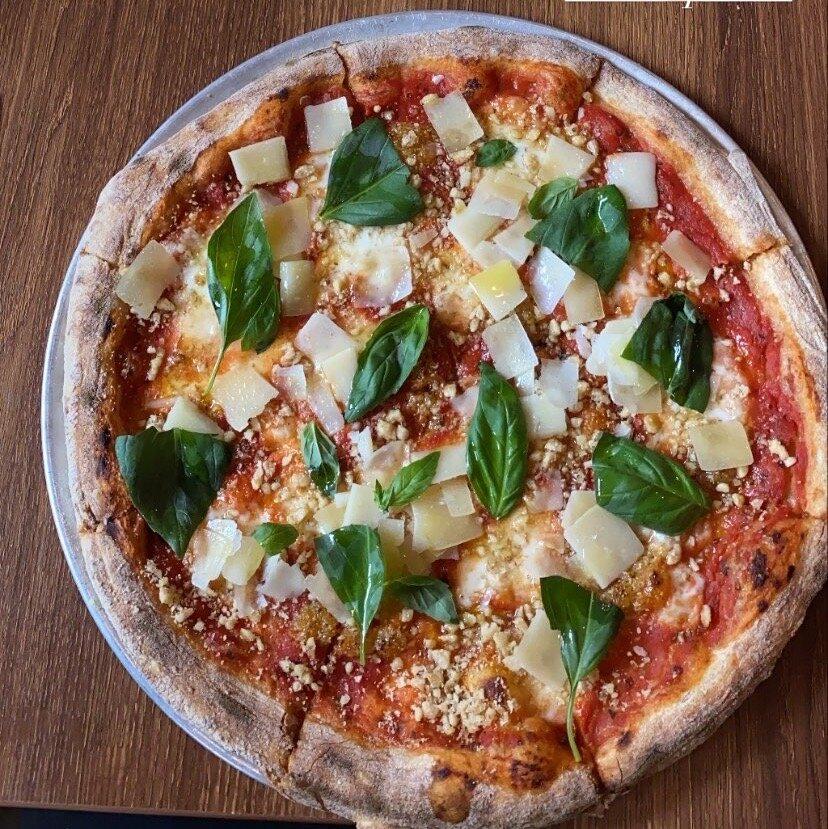 400 Grados Pizza - Maria De Molina