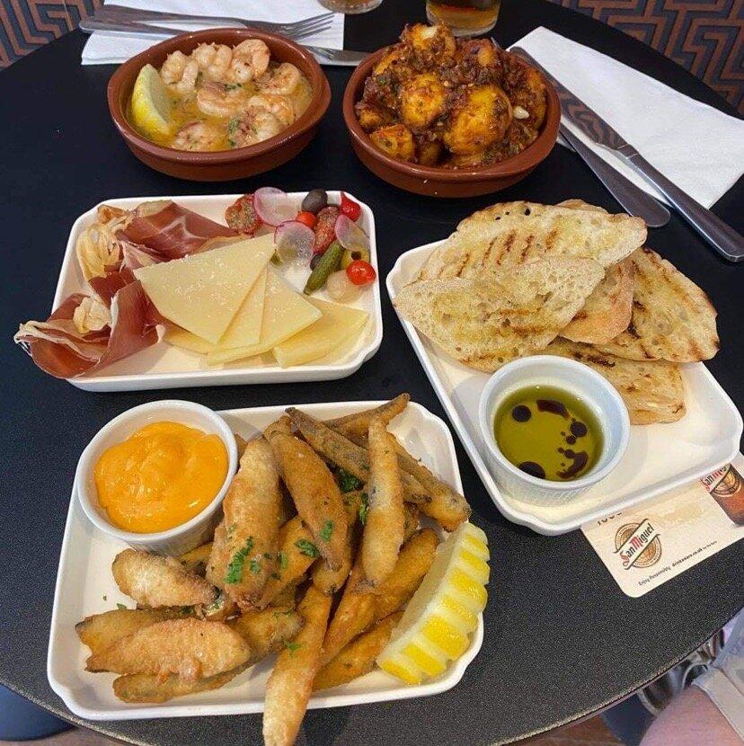 Victoria Bar & Restaurant