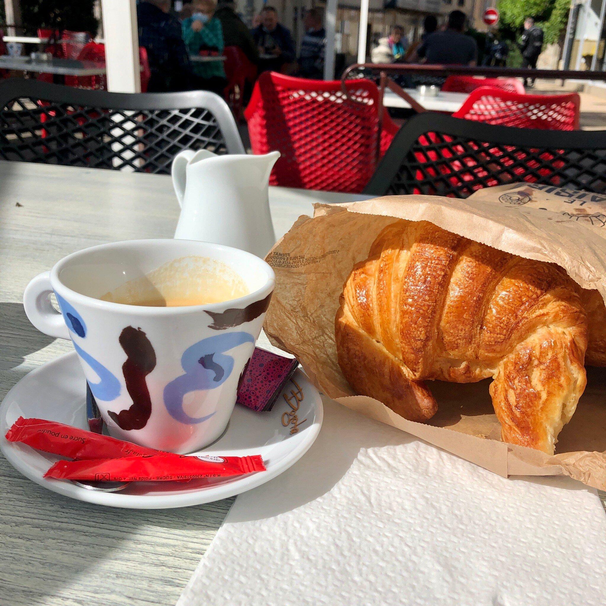 Cafe des Voyageurs et des Touristes