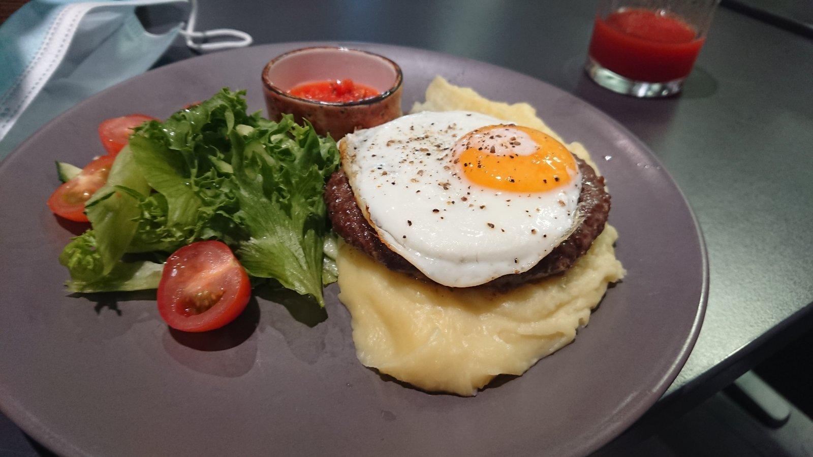 Bouche Cafe & Catering