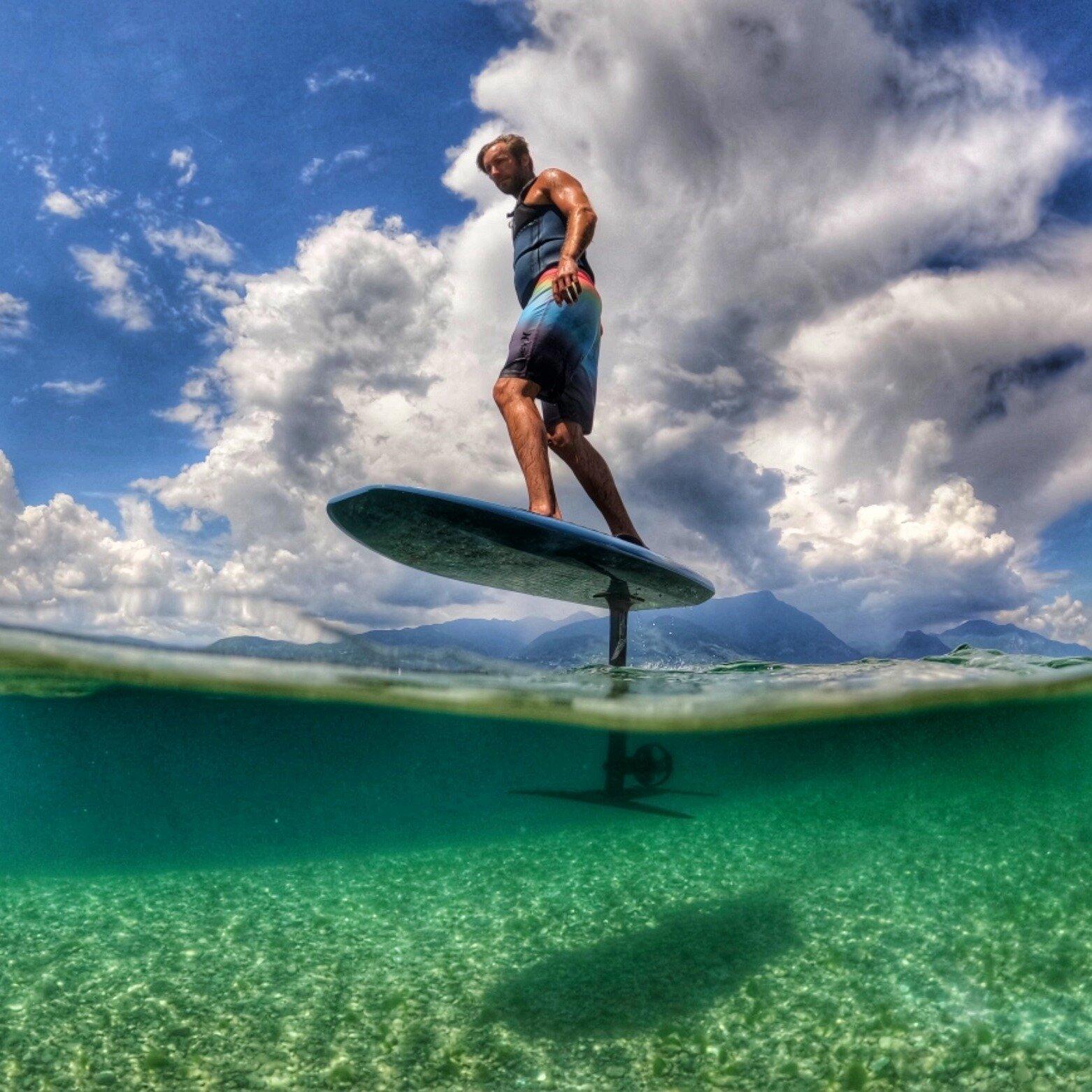 Lago di Garda efoil (electric flying surfboard) private lessons