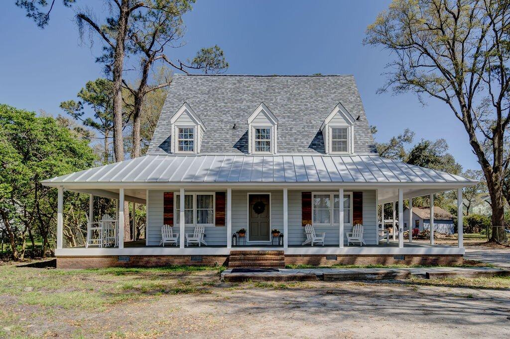 The Myrtle Grove Inn