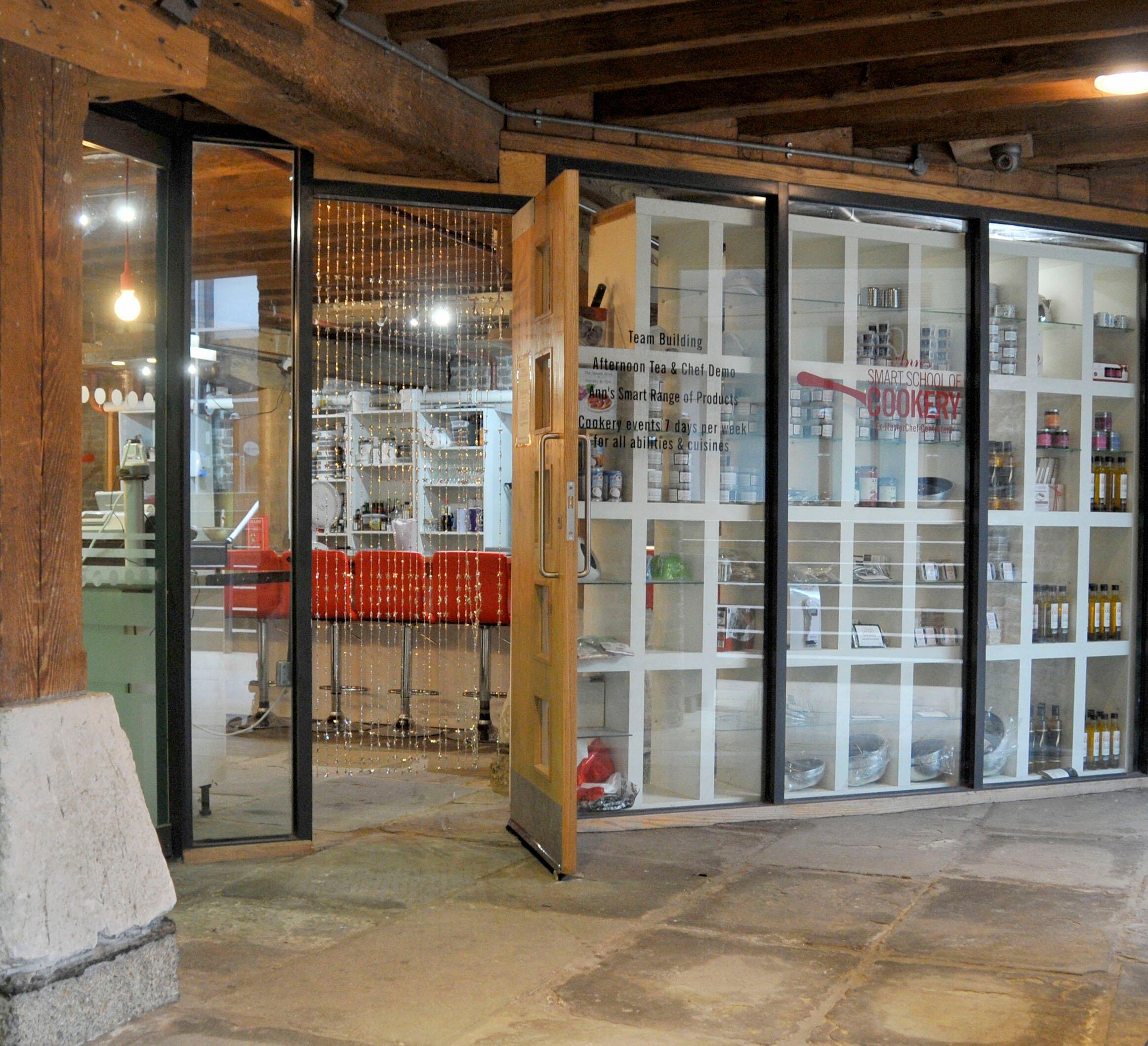 Ann's Smart School of Cookery