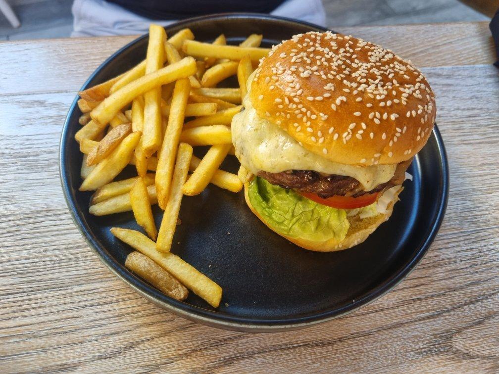 The Delph Restauarnt And Bar