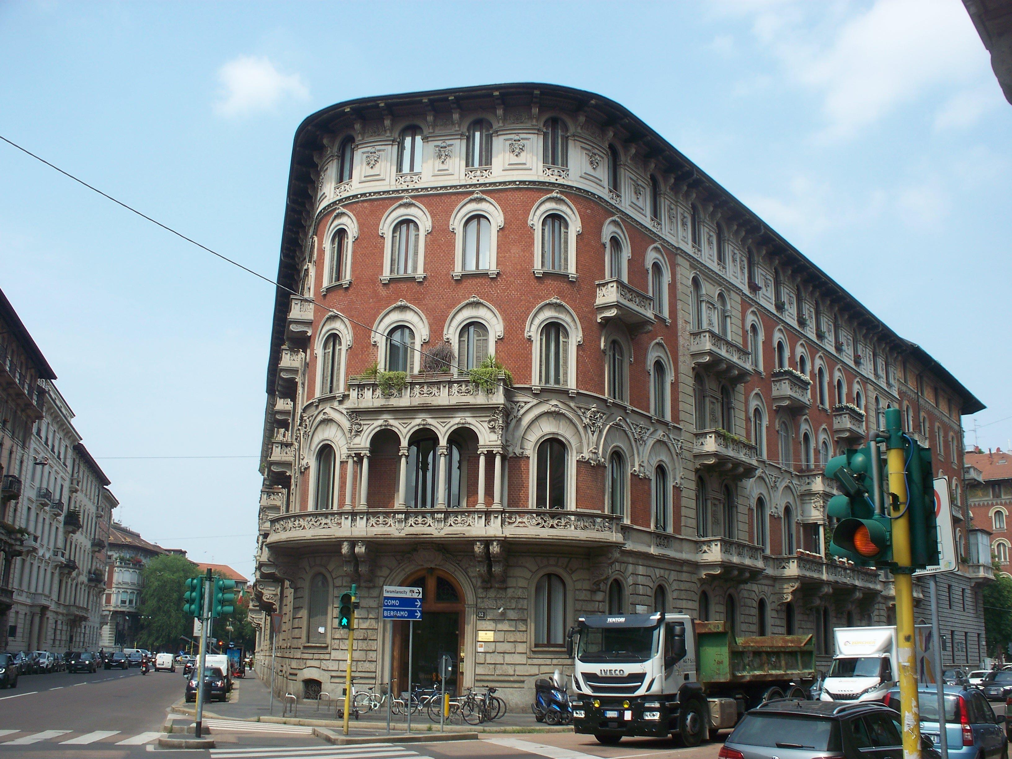 Palazzo Via Boccaccio 32