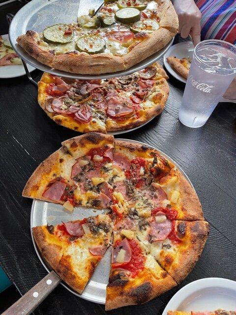 3 Wood Pizza & Pub
