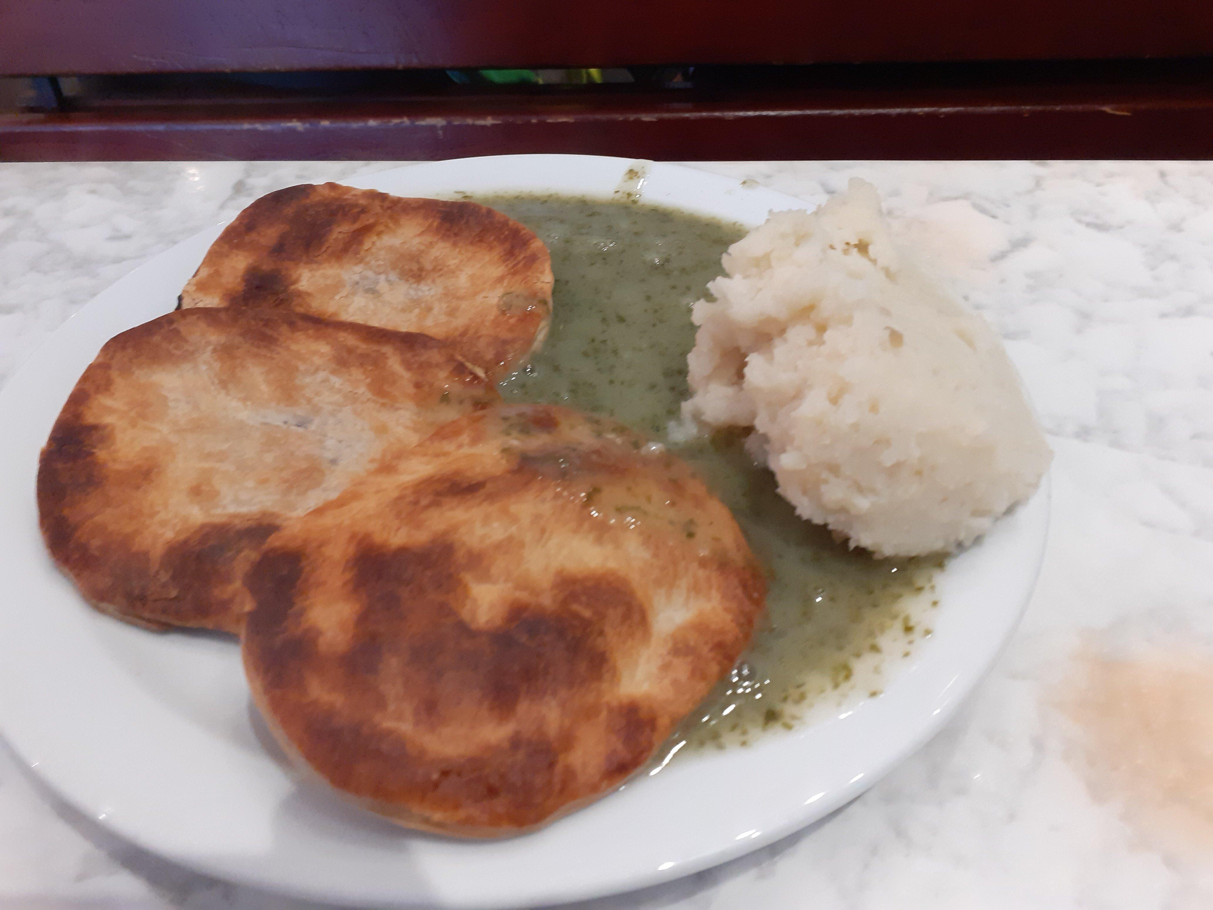 Robin Pie and Mash