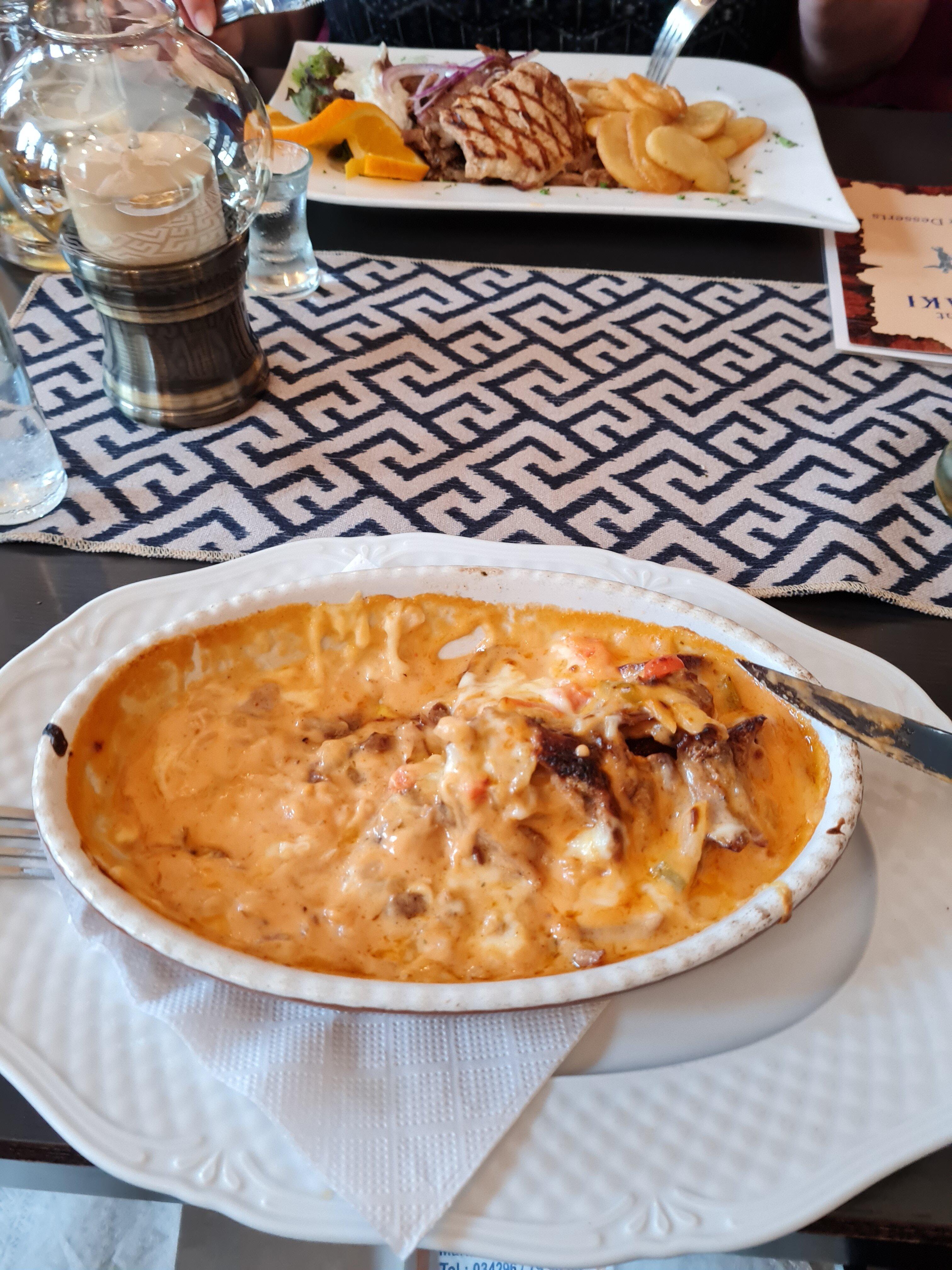 Griechische Restaurant *Syrtaki*