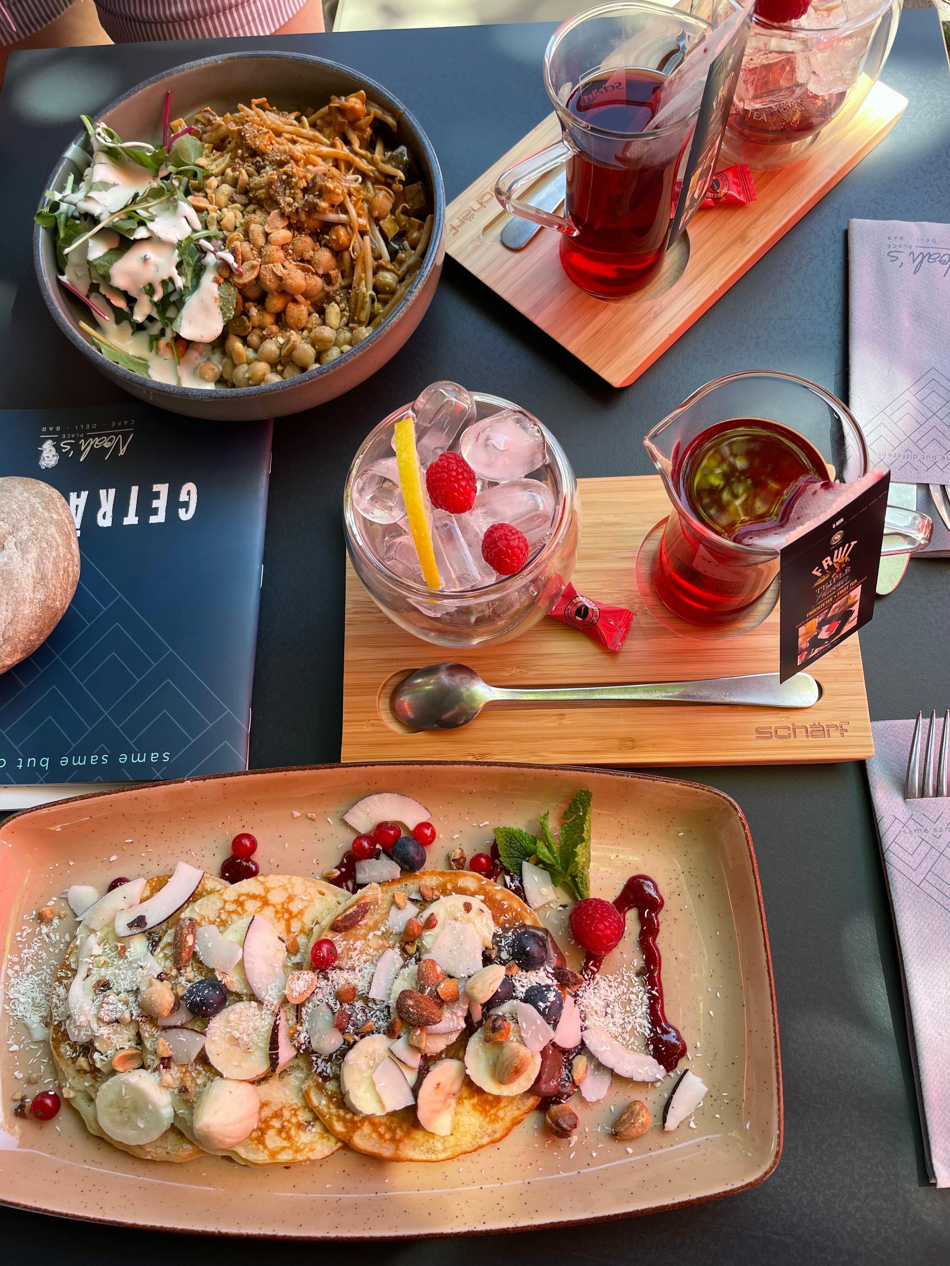 Noah's & Zoe's Place